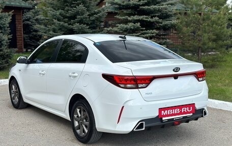 KIA Rio IV, 2021 год, 1 620 000 рублей, 3 фотография