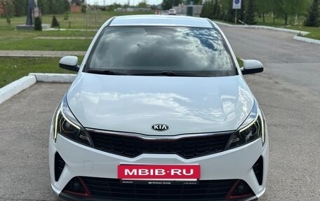 KIA Rio IV, 2021 год, 1 620 000 рублей, 8 фотография