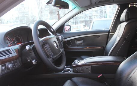 BMW 7 серия, 2005 год, 889 999 рублей, 9 фотография