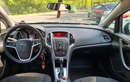Opel Astra J, 2013 год, 805 000 рублей, 3 фотография
