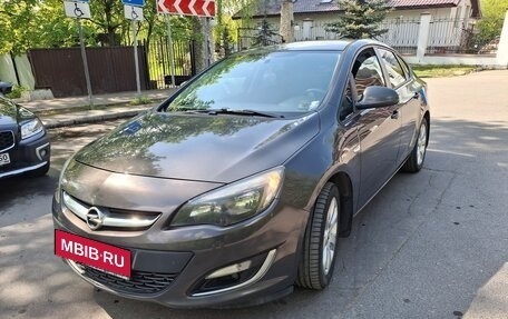 Opel Astra J, 2013 год, 805 000 рублей, 17 фотография