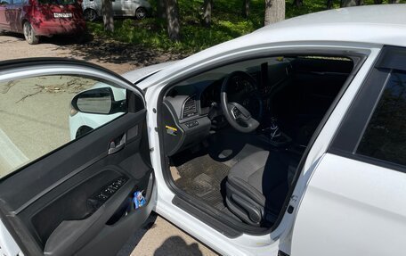 Hyundai Elantra VI рестайлинг, 2018 год, 1 390 000 рублей, 7 фотография