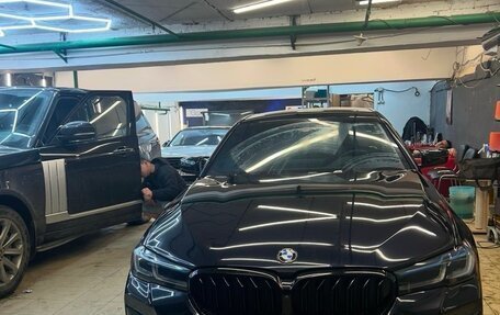 BMW 5 серия, 2020 год, 5 900 000 рублей, 2 фотография