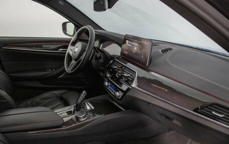 BMW 5 серия, 2020 год, 5 900 000 рублей, 7 фотография