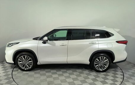 Toyota Highlander, 2024 год, 5 700 000 рублей, 3 фотография