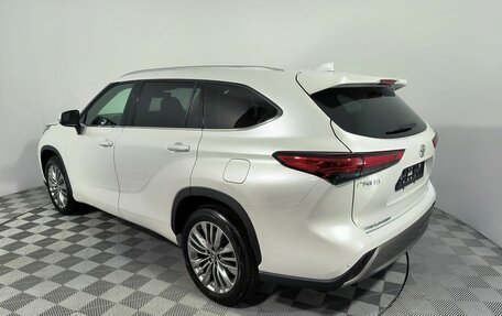 Toyota Highlander, 2024 год, 5 700 000 рублей, 4 фотография