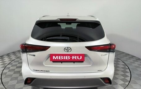 Toyota Highlander, 2024 год, 5 700 000 рублей, 5 фотография
