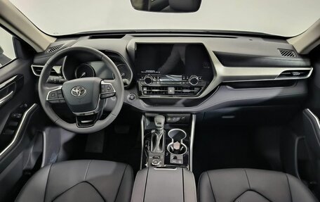 Toyota Highlander, 2024 год, 5 700 000 рублей, 15 фотография