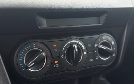 Mazda 3, 2014 год, 1 300 000 рублей, 21 фотография