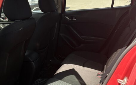 Mazda 3, 2014 год, 1 300 000 рублей, 23 фотография