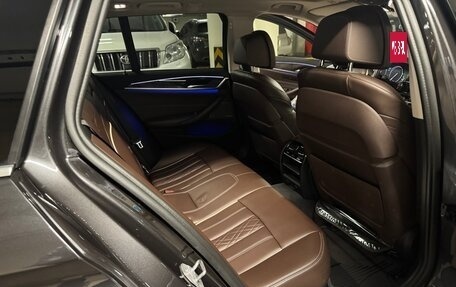BMW 5 серия, 2018 год, 4 500 000 рублей, 15 фотография