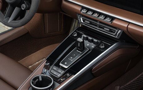Porsche 911, 2021 год, 29 500 000 рублей, 36 фотография