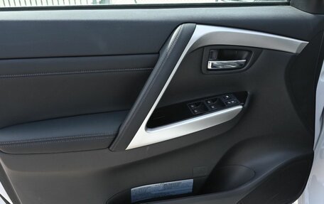 Mitsubishi Pajero Sport III рестайлинг, 2023 год, 5 200 000 рублей, 13 фотография