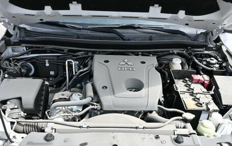 Mitsubishi Pajero Sport III рестайлинг, 2023 год, 5 200 000 рублей, 20 фотография
