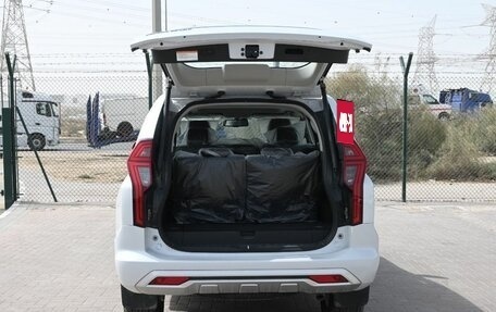 Mitsubishi Pajero Sport III рестайлинг, 2023 год, 5 200 000 рублей, 8 фотография
