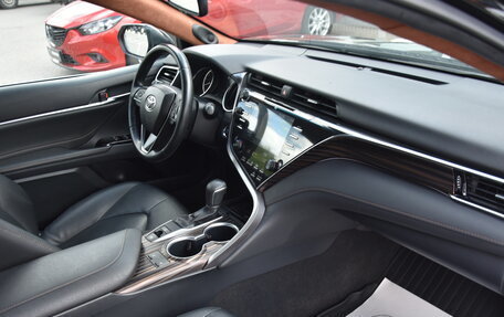 Toyota Camry, 2019 год, 2 800 000 рублей, 19 фотография