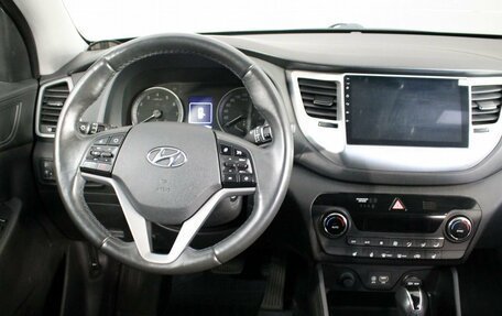 Hyundai Tucson III, 2017 год, 1 850 000 рублей, 12 фотография