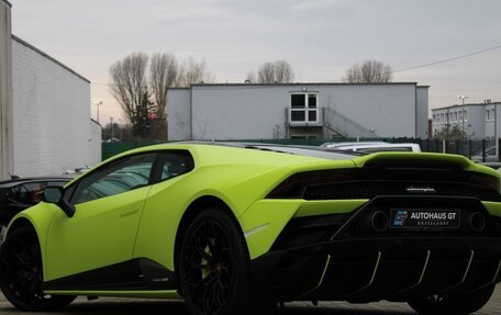 Lamborghini Huracán, 2021 год, 24 000 000 рублей, 3 фотография