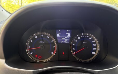 Hyundai Solaris II рестайлинг, 2015 год, 850 000 рублей, 8 фотография