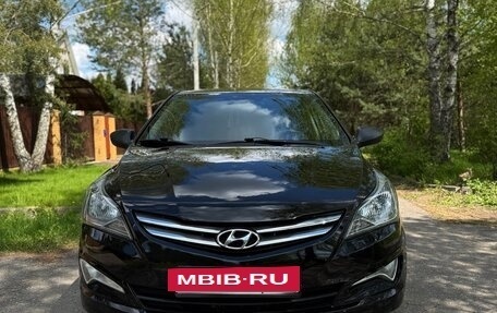 Hyundai Solaris II рестайлинг, 2015 год, 850 000 рублей, 3 фотография