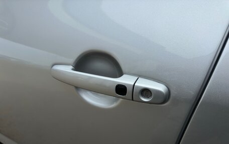 Toyota RAV4, 2006 год, 990 000 рублей, 24 фотография