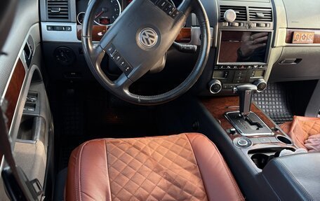 Volkswagen Touareg III, 2010 год, 1 200 000 рублей, 2 фотография