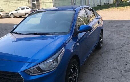 Hyundai Solaris II рестайлинг, 2017 год, 1 450 000 рублей, 3 фотография