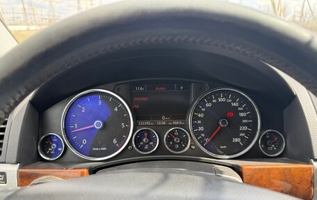 Volkswagen Touareg III, 2009 год, 1 350 000 рублей, 16 фотография