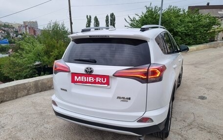 Toyota RAV4, 2016 год, 2 450 000 рублей, 5 фотография