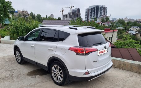 Toyota RAV4, 2016 год, 2 450 000 рублей, 8 фотография
