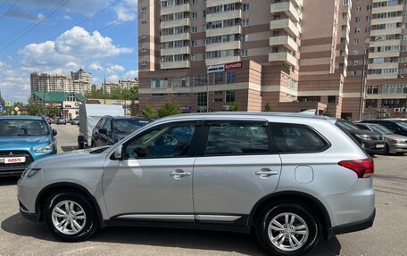 Mitsubishi Outlander III рестайлинг 3, 2019 год, 2 500 000 рублей, 6 фотография