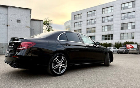 Mercedes-Benz E-Класс, 2017 год, 3 300 000 рублей, 5 фотография