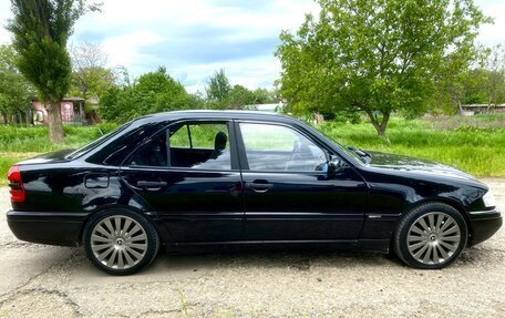 Mercedes-Benz C-Класс, 1996 год, 395 000 рублей, 6 фотография