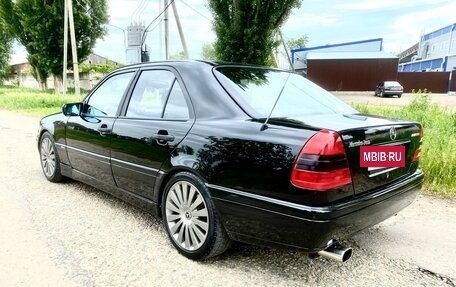 Mercedes-Benz C-Класс, 1996 год, 395 000 рублей, 3 фотография