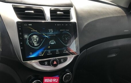 Hyundai Solaris II рестайлинг, 2013 год, 720 000 рублей, 13 фотография