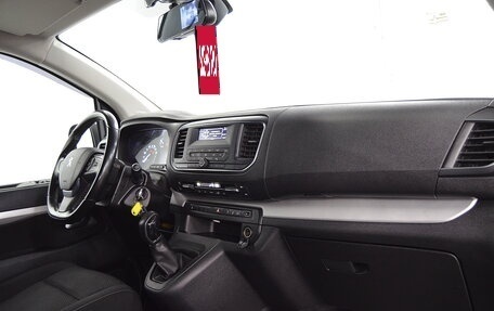 Peugeot Traveller I, 2018 год, 2 300 000 рублей, 19 фотография