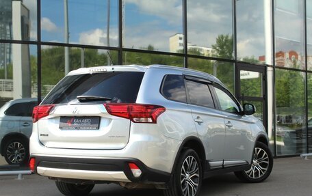 Mitsubishi Outlander III рестайлинг 3, 2016 год, 1 698 000 рублей, 2 фотография