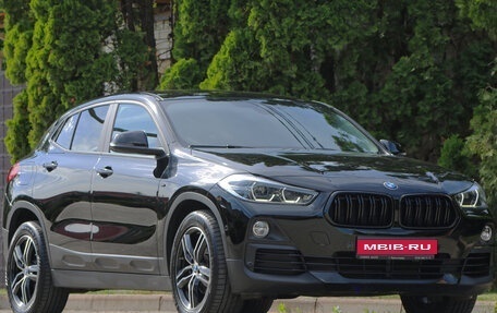 BMW X2, 2018 год, 2 500 000 рублей, 2 фотография