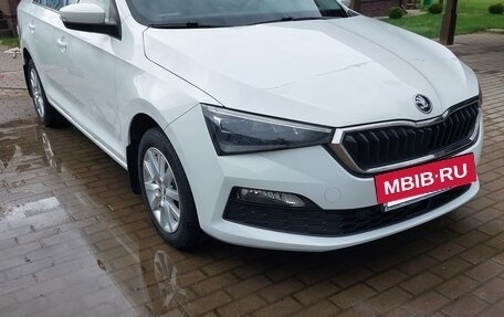 Skoda Rapid II, 2021 год, 1 550 000 рублей, 2 фотография