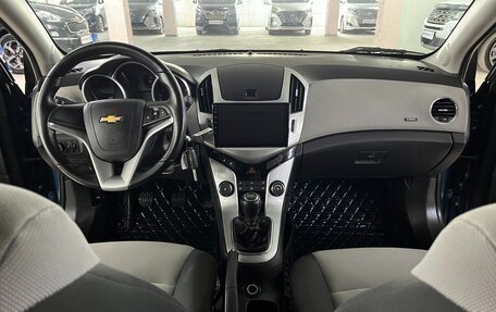 Chevrolet Cruze II, 2013 год, 875 000 рублей, 17 фотография