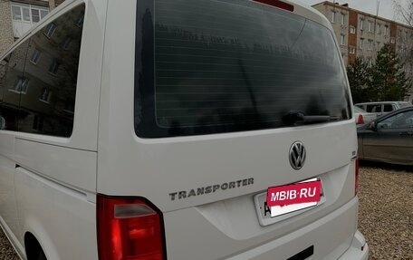 Volkswagen Transporter T6 рестайлинг, 2015 год, 2 300 000 рублей, 13 фотография