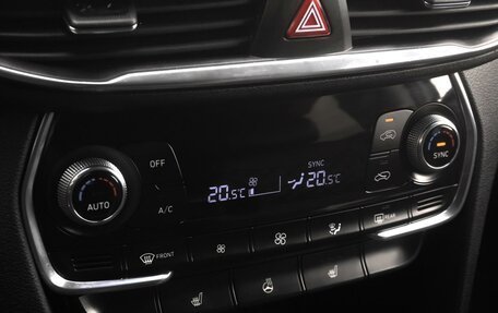 Hyundai Santa Fe IV, 2019 год, 2 399 000 рублей, 12 фотография