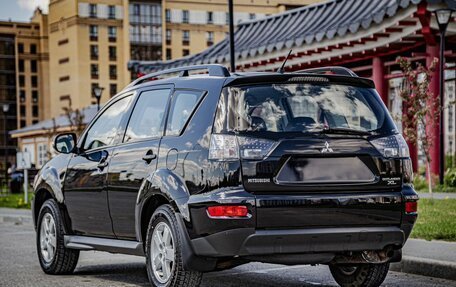 Mitsubishi Outlander III рестайлинг 3, 2011 год, 1 380 000 рублей, 7 фотография