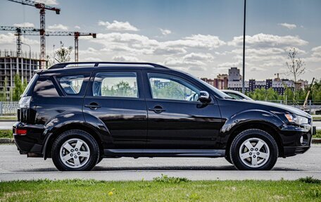Mitsubishi Outlander III рестайлинг 3, 2011 год, 1 380 000 рублей, 12 фотография