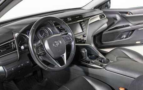 Toyota Camry, 2019 год, 2 495 000 рублей, 16 фотография