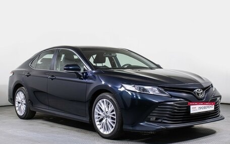 Toyota Camry, 2019 год, 2 495 000 рублей, 3 фотография