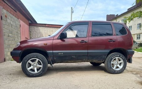 Chevrolet Niva I рестайлинг, 2004 год, 300 000 рублей, 3 фотография