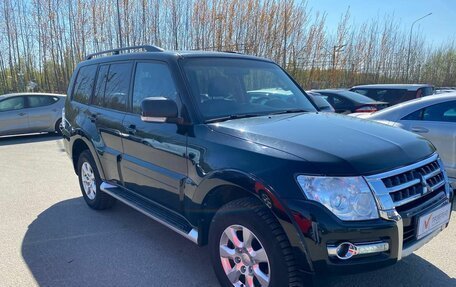 Mitsubishi Pajero IV, 2017 год, 2 999 000 рублей, 3 фотография