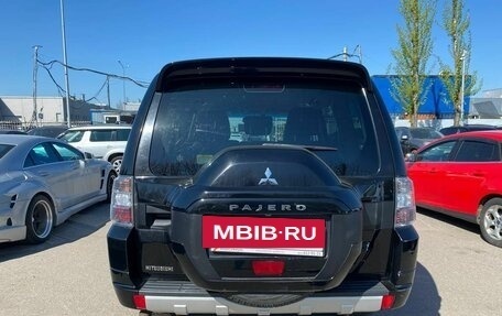 Mitsubishi Pajero IV, 2017 год, 2 999 000 рублей, 5 фотография