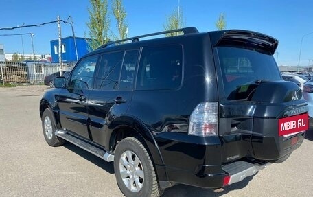 Mitsubishi Pajero IV, 2017 год, 2 999 000 рублей, 6 фотография